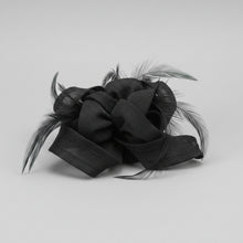 Load image into Gallery viewer, Stunning Black Fascinator. FS140
