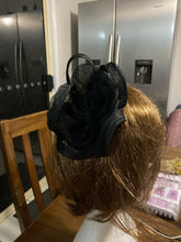 Load image into Gallery viewer, Stunning Black Fascinator. FS142