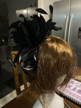 Load image into Gallery viewer, Stunning Black Feather Fascinator. FS143