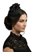 Load image into Gallery viewer, Stunning Black Fascinator FS187