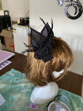 Load image into Gallery viewer, Stunning Black Fascinator FS214