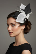 Load image into Gallery viewer, Stunning Black & White Fascinator. FS052