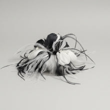 Load image into Gallery viewer, Stunning Black & White Feather Fascinator. FS060
