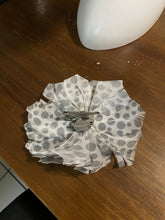 Load image into Gallery viewer, Stunning Grey & White Feather Fascinator. FS061