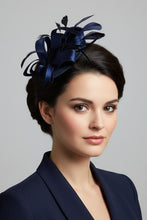 Load image into Gallery viewer, Stunning Blue Fascinator. FS088