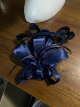 Load image into Gallery viewer, Stunning Blue Fascinator. FS088