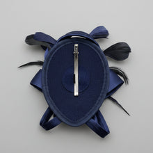 Load image into Gallery viewer, Stunning Blue Fascinator. FS088
