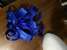 Load image into Gallery viewer, Stunning Blue Fascinator. FS089