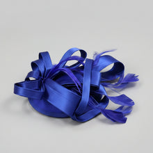 Load image into Gallery viewer, Stunning Blue Fascinator. FS089