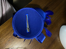 Load image into Gallery viewer, Stunning Blue Fascinator. FS089