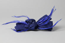 Load image into Gallery viewer, Stunning Blue Fascinator. FS100