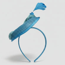 Load image into Gallery viewer, Stunning Blue Fascinator. FS106