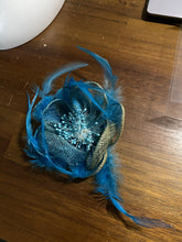 Load image into Gallery viewer, Stunning Blue Fascinator. FS111