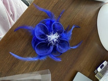 Load image into Gallery viewer, Stunning Blue Fascinator FS158