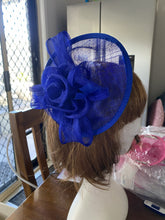 Load image into Gallery viewer, Stunning Blue Fascinator FS160