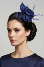 Load image into Gallery viewer, Stunning Blue Fascinator. FS087