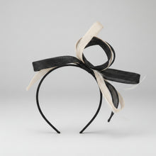Load image into Gallery viewer, Stunning Cream & Black Fascinator FS177