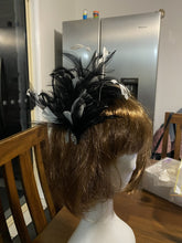 Load image into Gallery viewer, Stunning Cream & Black Feather Fascinator FS179
