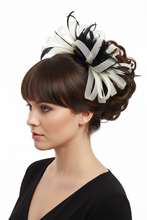 Load image into Gallery viewer, Stunning Black & Cream Fascinator (FS118)