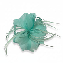 Load image into Gallery viewer, Stunning Green Feather Fascinator (FS078)