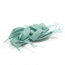 Load image into Gallery viewer, Stunning Green Fascinator. FS034