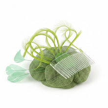 Load image into Gallery viewer, Stunning Green fascinator. FS014