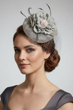 Load image into Gallery viewer, Stunning Grey Fascinator FS121