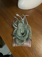 Load image into Gallery viewer, Stunning Grey Fascinator FS145