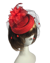 Load image into Gallery viewer, Stunning Red Fascinator (FS035)