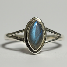 Load image into Gallery viewer, Labradorite Sterling Silver ring size 4, 5, 6, 7, 8, 9, 11, 12, 13 BR038