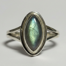 Load image into Gallery viewer, Labradorite Sterling Silver ring size 4, 5, 6, 7, 8, 9, 11, 12, 13 BR038