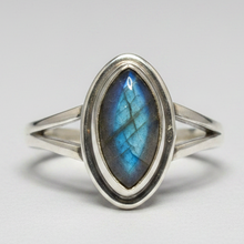 Load image into Gallery viewer, Labradorite Sterling Silver ring size 4, 5, 6, 7, 8, 9, 11, 12, 13 BR038
