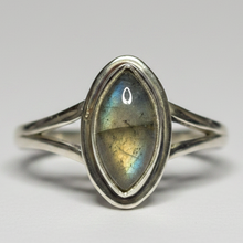 Load image into Gallery viewer, Labradorite Sterling Silver ring size 4, 5, 6, 7, 8, 9, 11, 12, 13 BR038