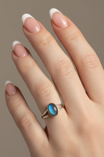 Load image into Gallery viewer, Labradorite Sterling silver ring size 4 (ER34f)