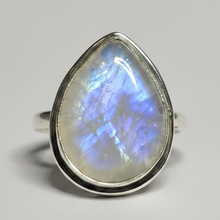 Load image into Gallery viewer, Moonstone Sterling Silver ring size 6, 7, 8, 13 BR040