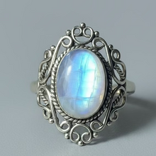 Load image into Gallery viewer, moonstone cabochon sterling silver ring