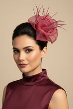 Load image into Gallery viewer, Stunning Pink Fascinator. FS045