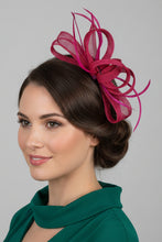 Load image into Gallery viewer, Stunning Pink Fascinator FS149