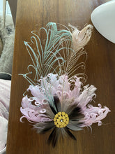 Load image into Gallery viewer, Stunning Pink Fascinator FS154