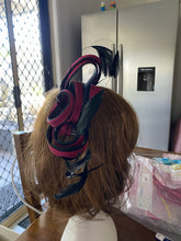 Load image into Gallery viewer, Stunning Pink & Black Fascinator FS150
