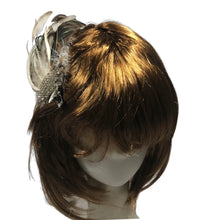 Load image into Gallery viewer, Stunning Ivory & Brown Feather Fascinator (FS077)