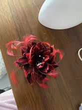 Load image into Gallery viewer, Stunning Red & Black Feather Fascinator FS167