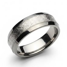 Load image into Gallery viewer, Stainless Steel Silver ring. sizes 5, 6.5, 10, 11, 13 RW04
