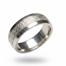Load image into Gallery viewer, Stainless Steel Silver ring. sizes 5, 6.5, 10, 11, 13 RW04