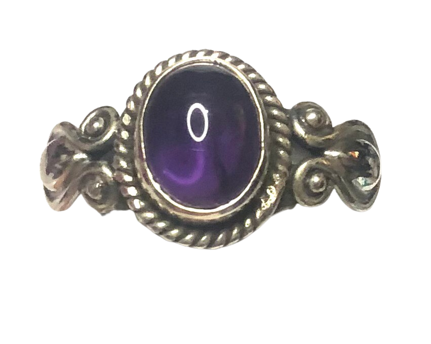 Amethyst Sterling Silver ring size 6   (ER31a)