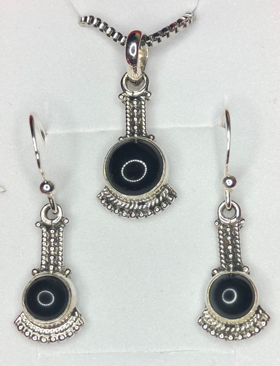 Black Onyx sterling silver pendant and earrings set   (SET 3)