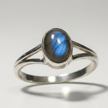 Load image into Gallery viewer, Labradorite Sterling silver ring size 13 (ER34k)