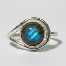 Load image into Gallery viewer, Labradorite Sterling silver ring size 14 (ER53i)