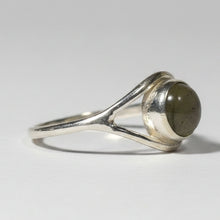 Load image into Gallery viewer, Labradorite Sterling silver ring size 7 1/2 (DC155)