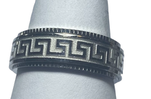 Load image into Gallery viewer, Fidget ring -  Silver ring with pattern fidget ring. FR202
